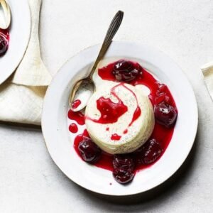 Panna Cotta con cherries